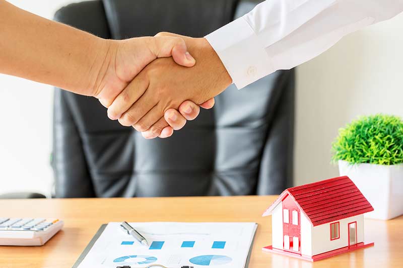 Immobilie verkaufen ohne Makler mit schneller Geldauszahlung bei Ullrich Immobilien und Invest