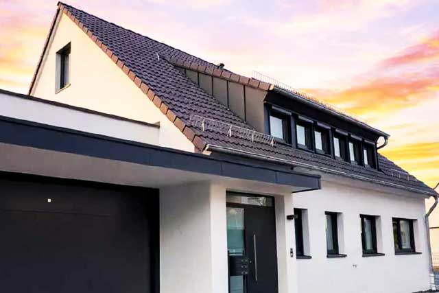 Kernsanierte Immobilie von Ullrich Immobilien und Invest als Handwerker